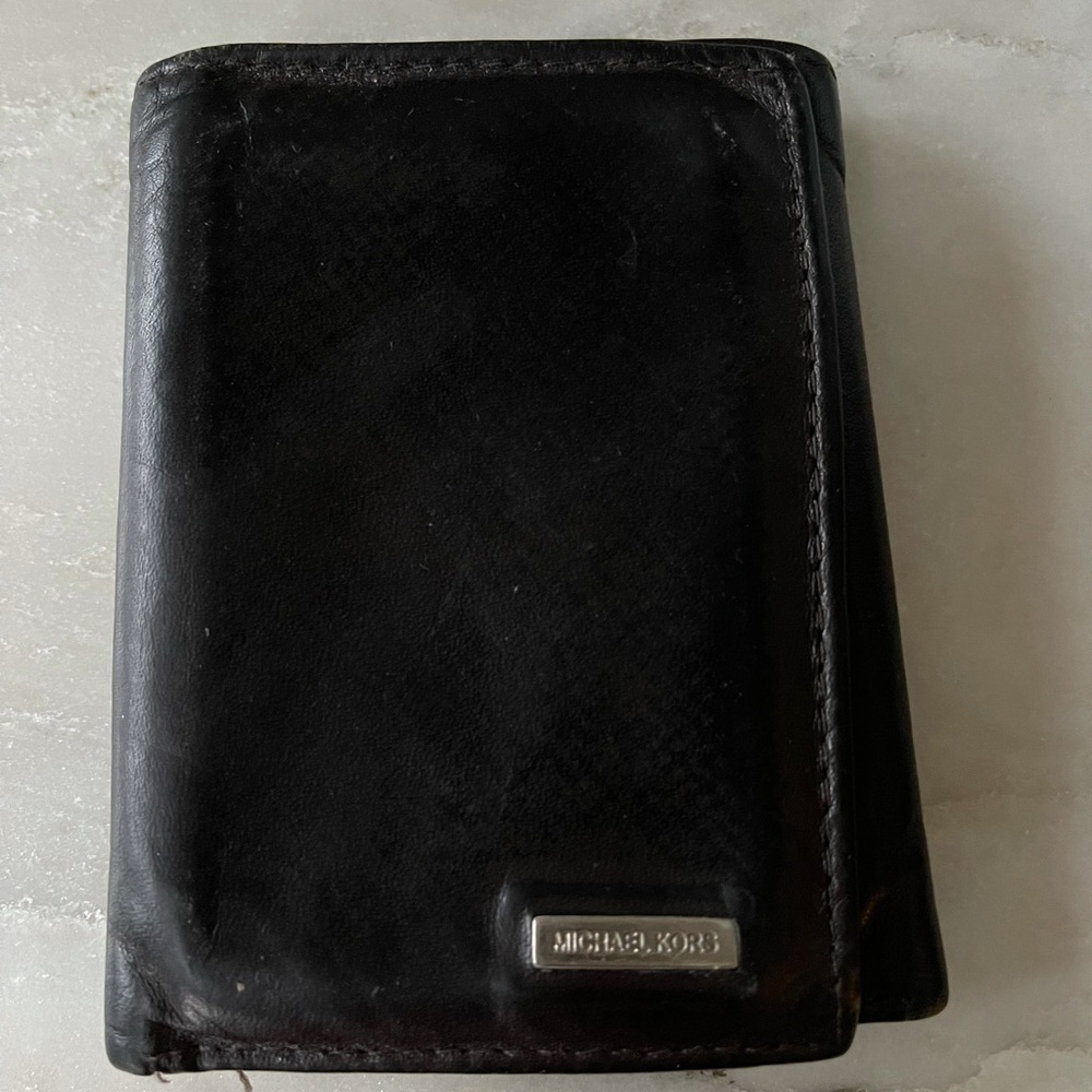 Michael Kors men’s small wallet in dark brown colour